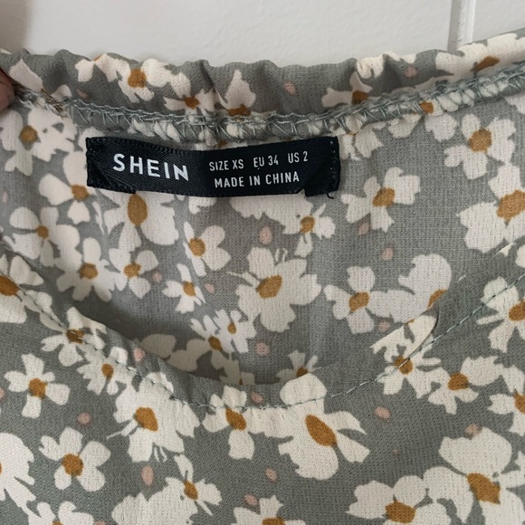 SHEIN dress - Picture 4 of 5